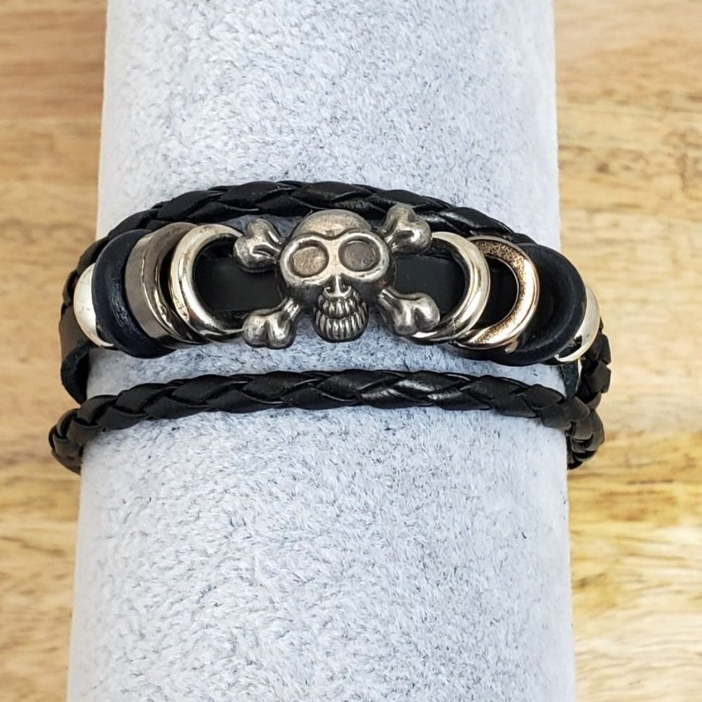 Metal Skull and Beads Braided Layered Bracelet